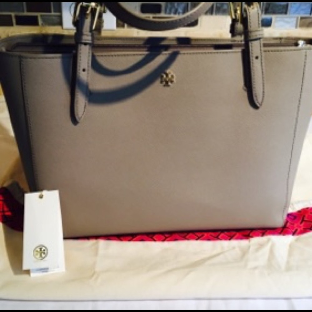 🔥Weekend SALE🔥Authentic Tory Burch Tote